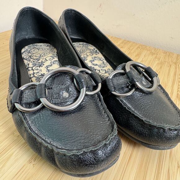 Talbots Black Leather Loafers Silver Rings Women’s Size 8B Walking Casual - Picture 6 of 10
